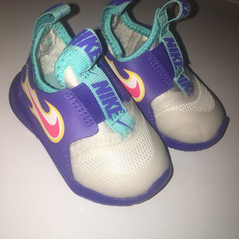 Nike Flex Runner Fire Baby 3C